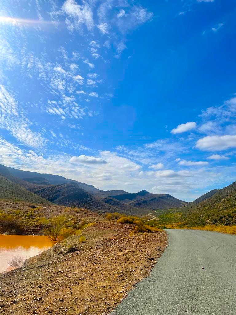 the trek for table mountain with slingers sue and iain sling cycles pinion bike